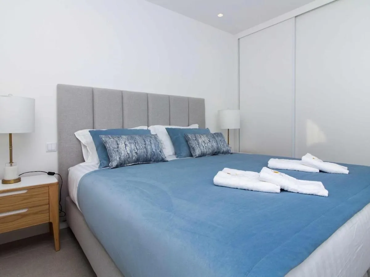 Panoramic N Apartment - Rooftop Pool & Sea View & Garage & Bbq Albufeira