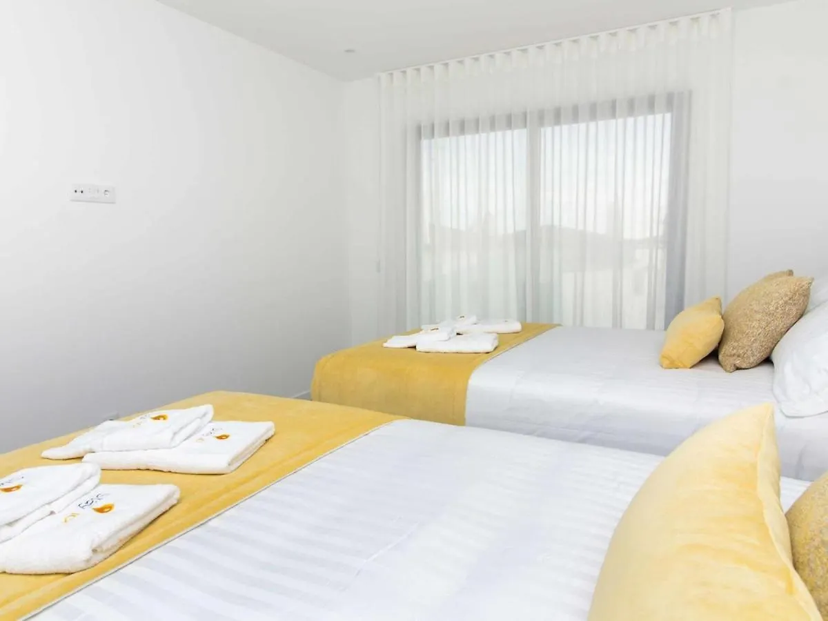 Panoramic N Apartment - Rooftop Pool & Sea View & Garage & Bbq Albufeira Portugal
